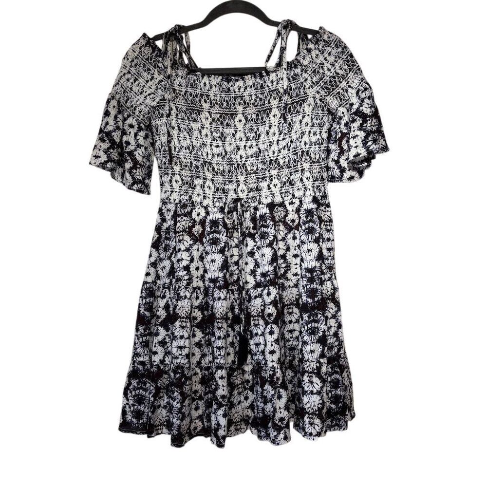 Lost + Wander Women's M Black Floral Smocked Off-Shoulder Dress - Picture 2 of 5